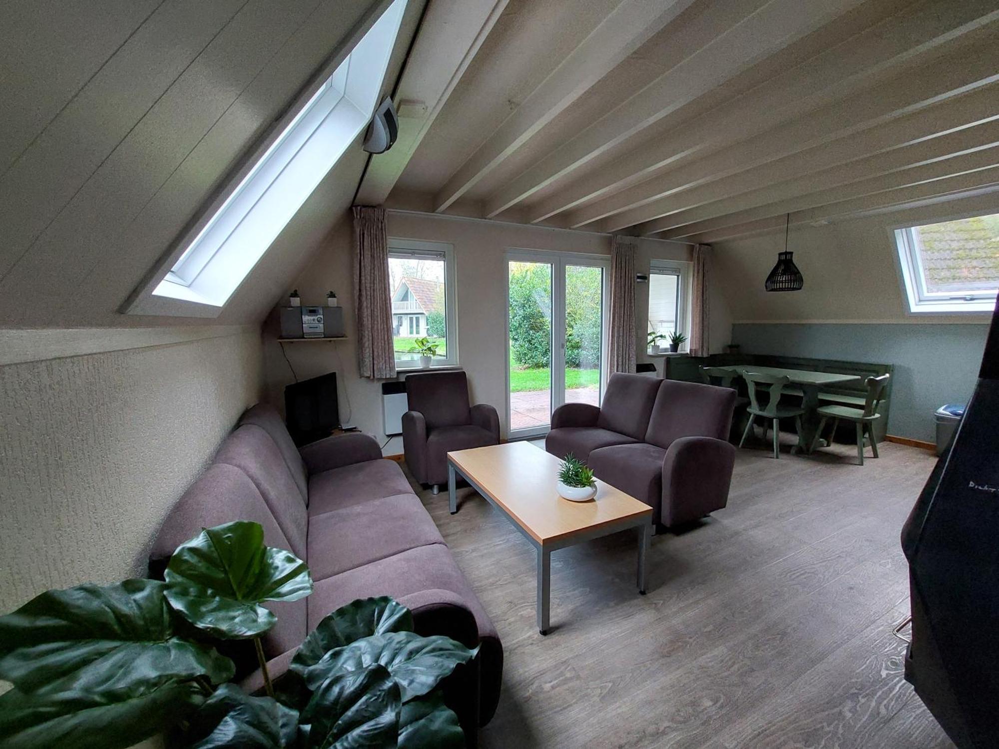 De Gouwe, 158 - Aan Visvijver, De Beste Visstek Gramsbergen Esterno foto